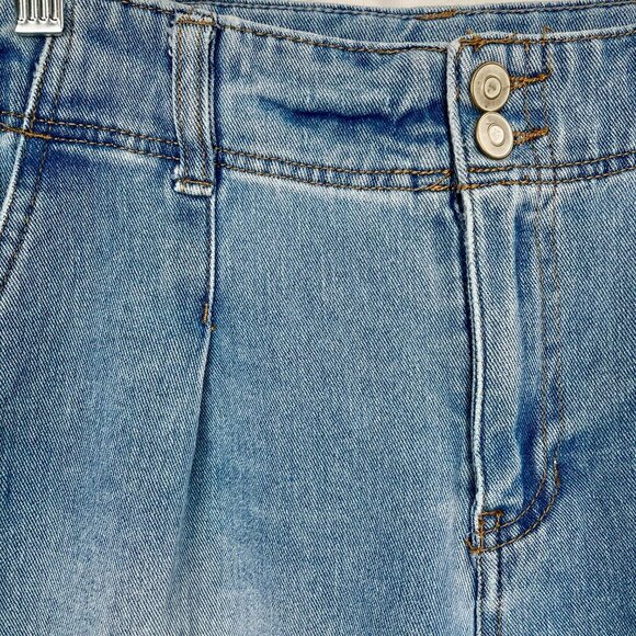 BCBGeneration 2 Button Wide Leg High Rise Jeans Light Wash Women's Size 9/29 - Picture 5 of 12